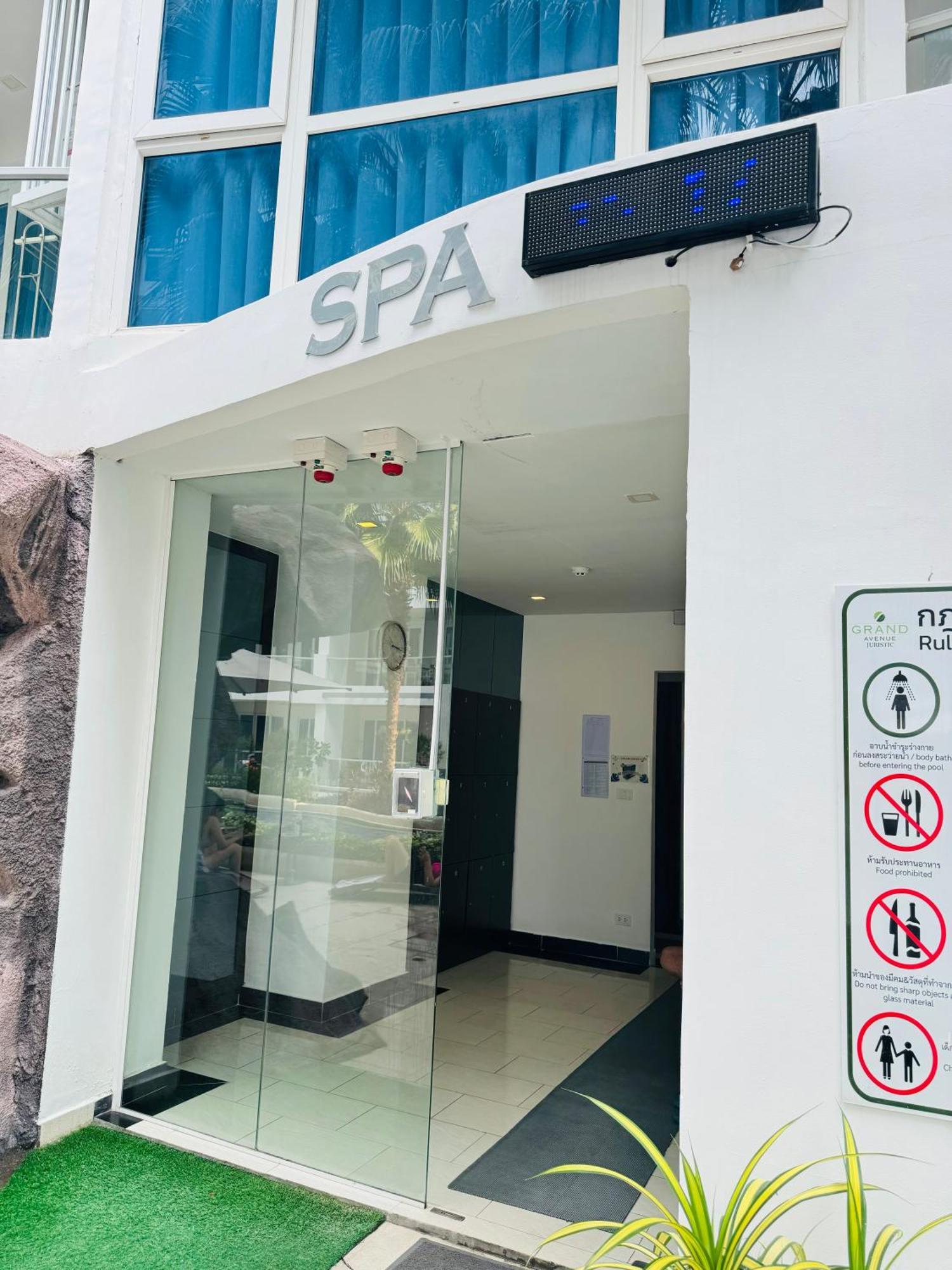 Grand Avenue Conde Pattaya Lägenhet Exteriör bild